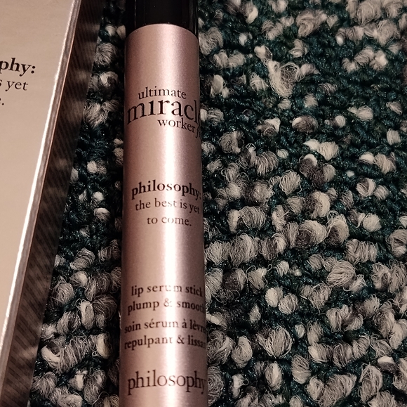 NWT!! PHILOSOPHY Miracle Lip Serum Stick Plump & Smooth.06oz - Picture 3 of 8